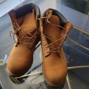 Tan Timberland Construction Style Size 8M